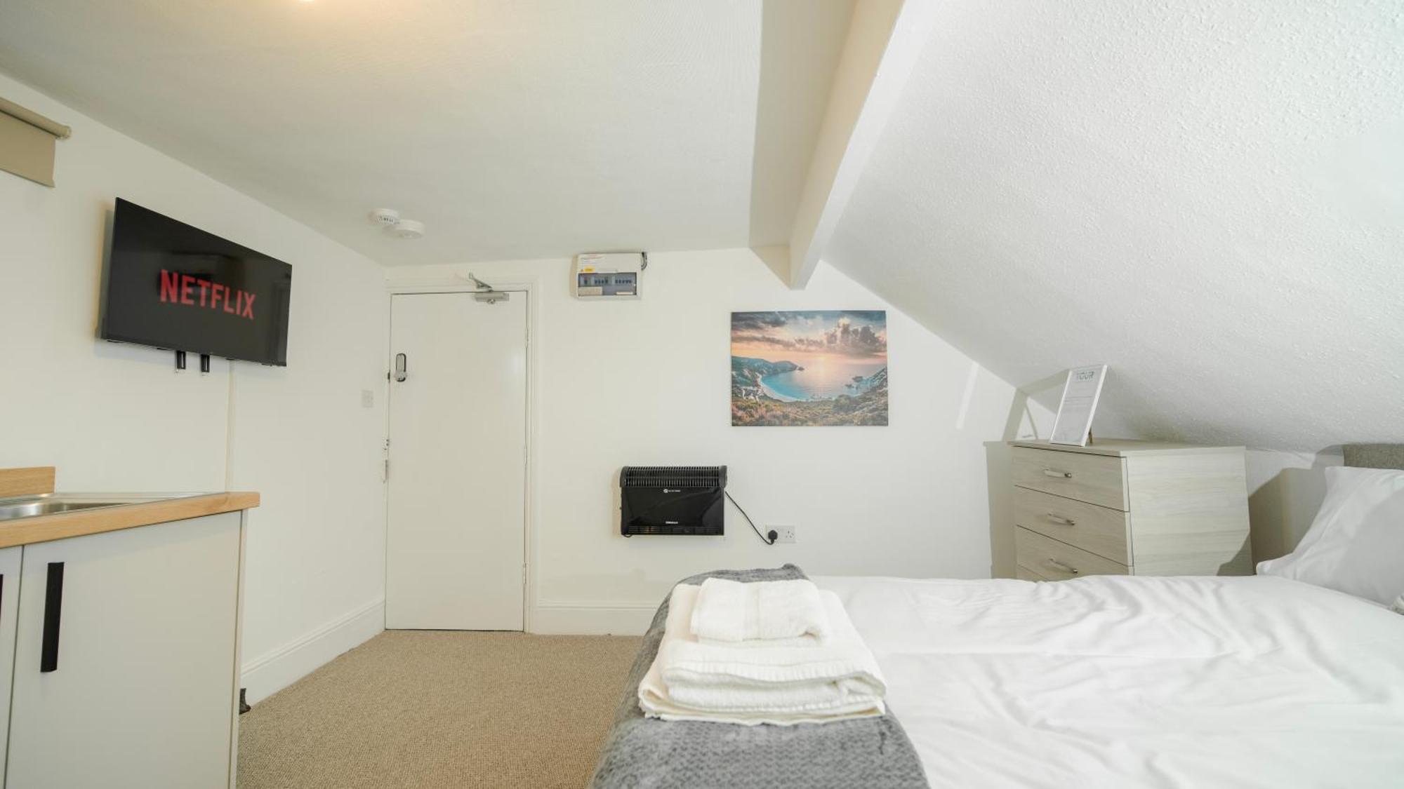 Yss The Church 2 Apartments Редкар Екстериор снимка