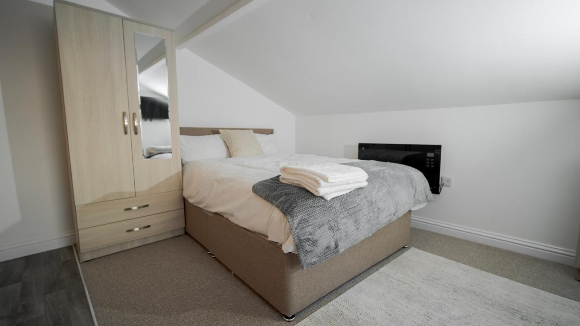 Yss The Church 2 Apartments Редкар Екстериор снимка